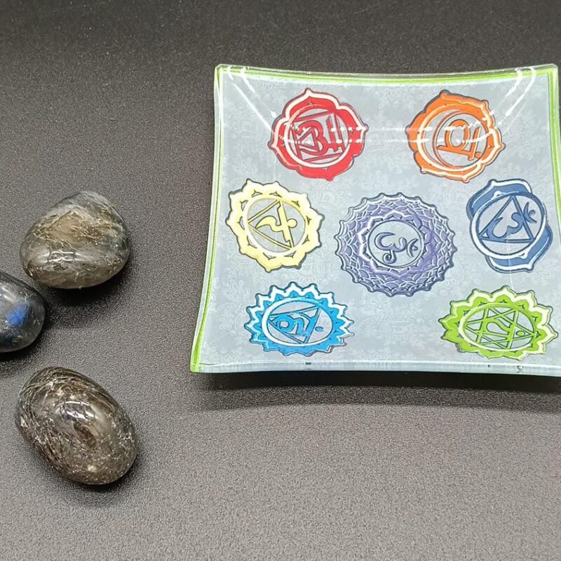 Plato Cuadrado de Cristal 7 Chakras (14 x 14cm)