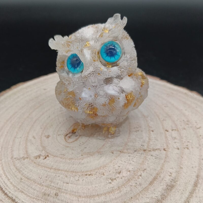 Búho de Orgonita Howlita con Pan de Oro (6 cm, Ojos Aleatorios)