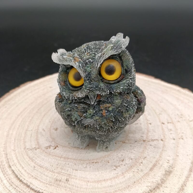 Búho de Orgonita Jaspe Heliotropo (6 cm, Ojos Aleatorios)