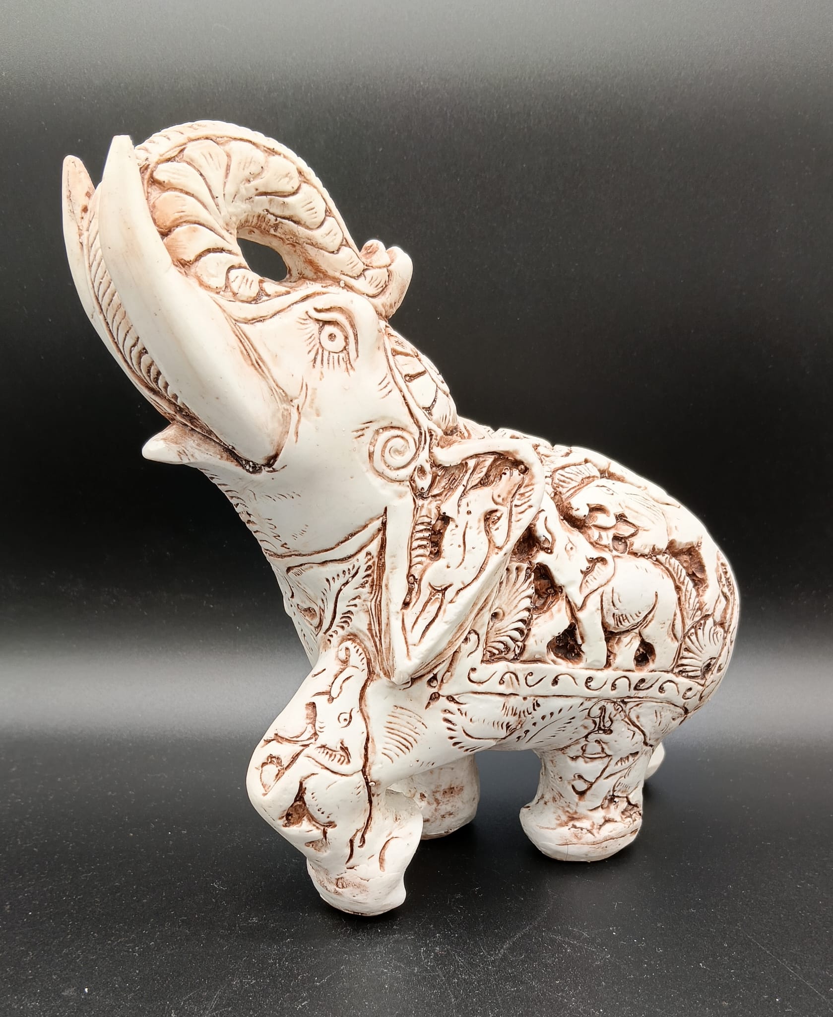 Figura Elefante Color Marfil (20 cm)