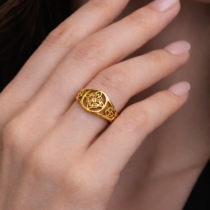 Anillo Ajustable Nudo de Bruja Dorado - Acero Inoxidable (Mod 6)