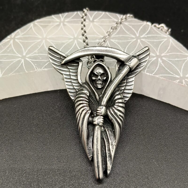 Colgante de Acero Santa Muerte con Cadena