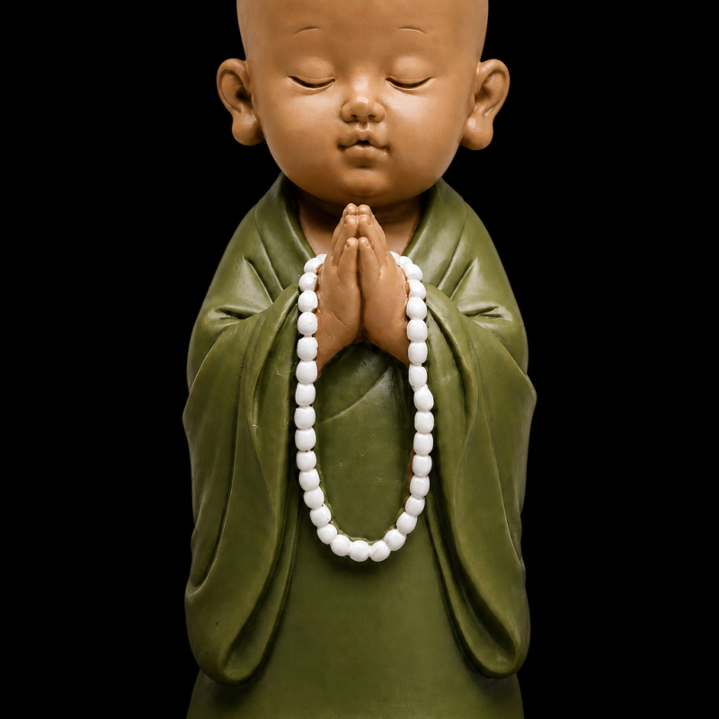 Figura Monje Rezando Color Verde (27 cm)